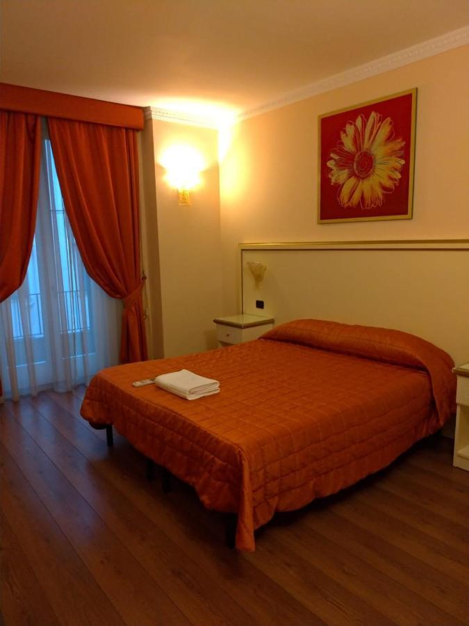Termini Station Holidays روما المظهر الخارجي الصورة